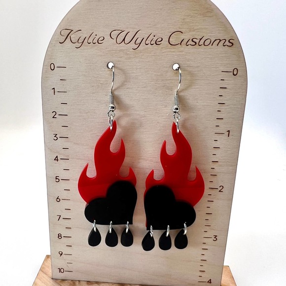 Flaming Heart Earrings - 3D Earrings - Rain Drop Earrings - Halloween Earrings - Picture 8 of 8